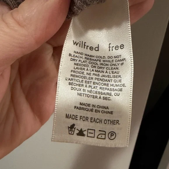 WILFRED FREE SOUVENIR SWEATER SIZE 1 SMALL BEIGE TAUPE V NECK SWEATER - Picture 6 of 8